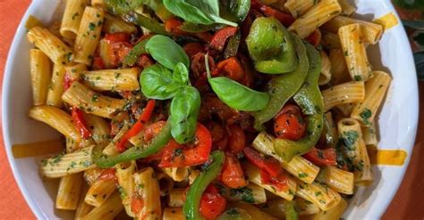 Ricetta pasta arrabbiatissima di Chloe Facchini 